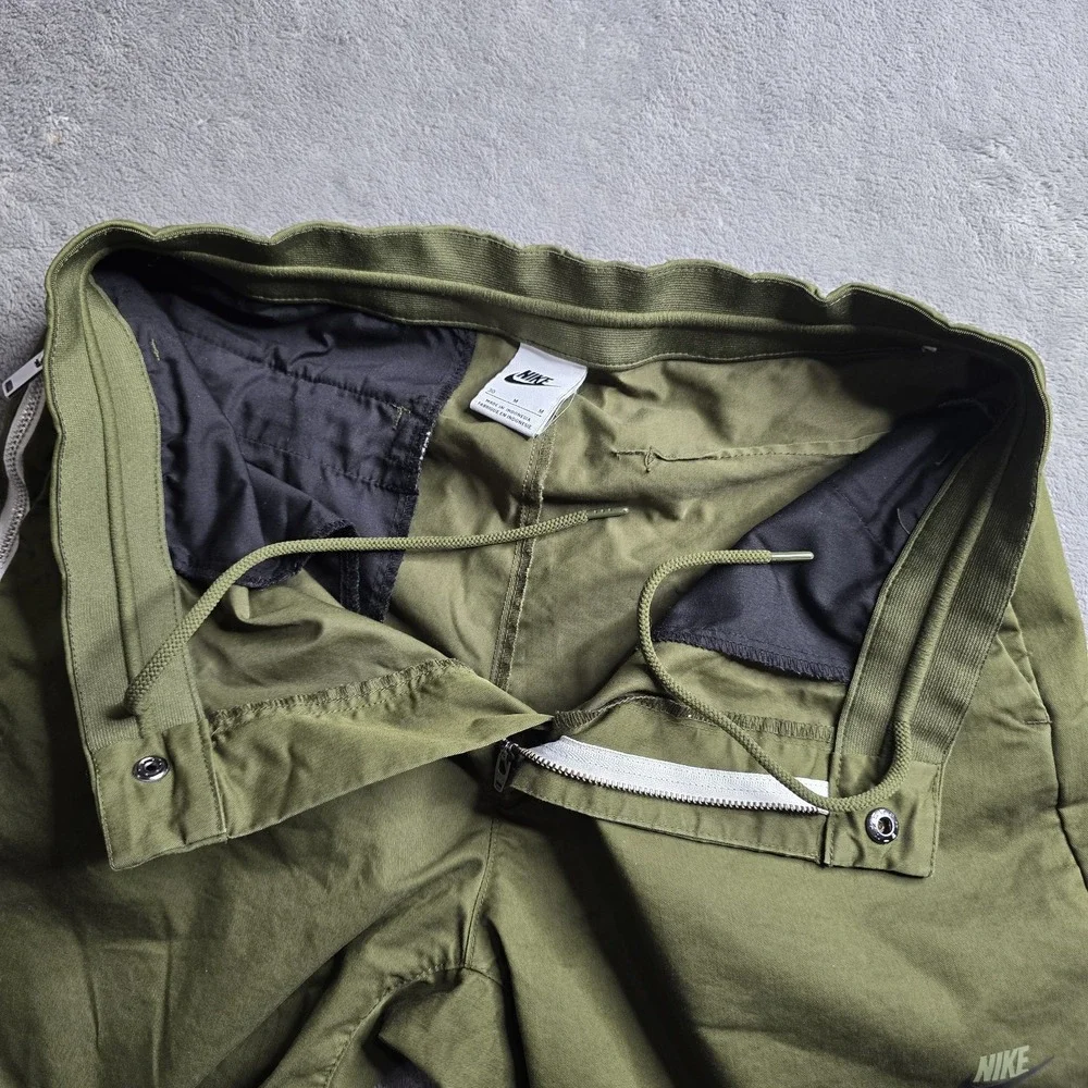 Nike Sportswear Essentials Unlined Cropped Pants Mens 30 Medium Green 25